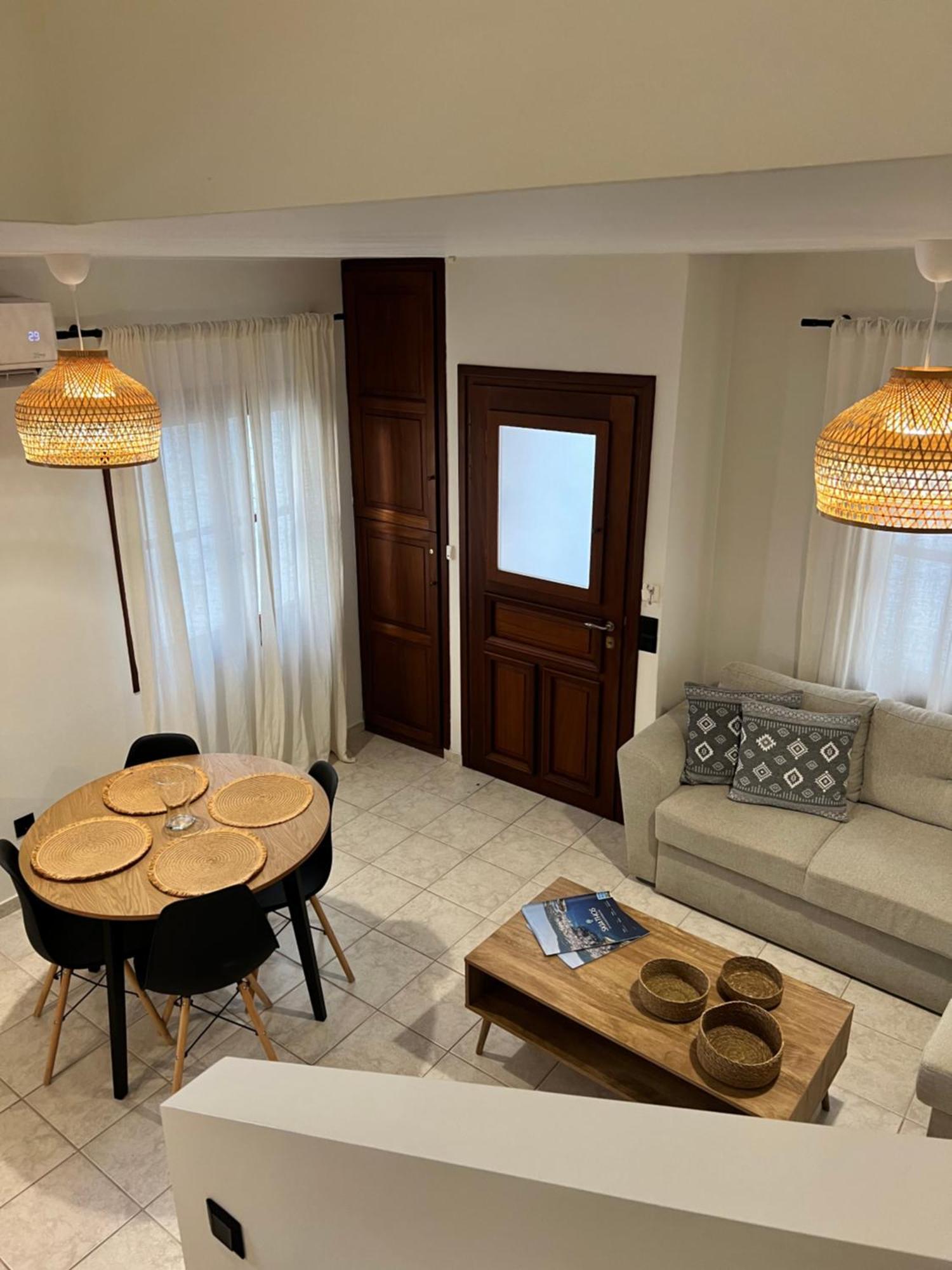 Olea White Villa สเกียธอสทาวน์ ภายนอก รูปภาพ