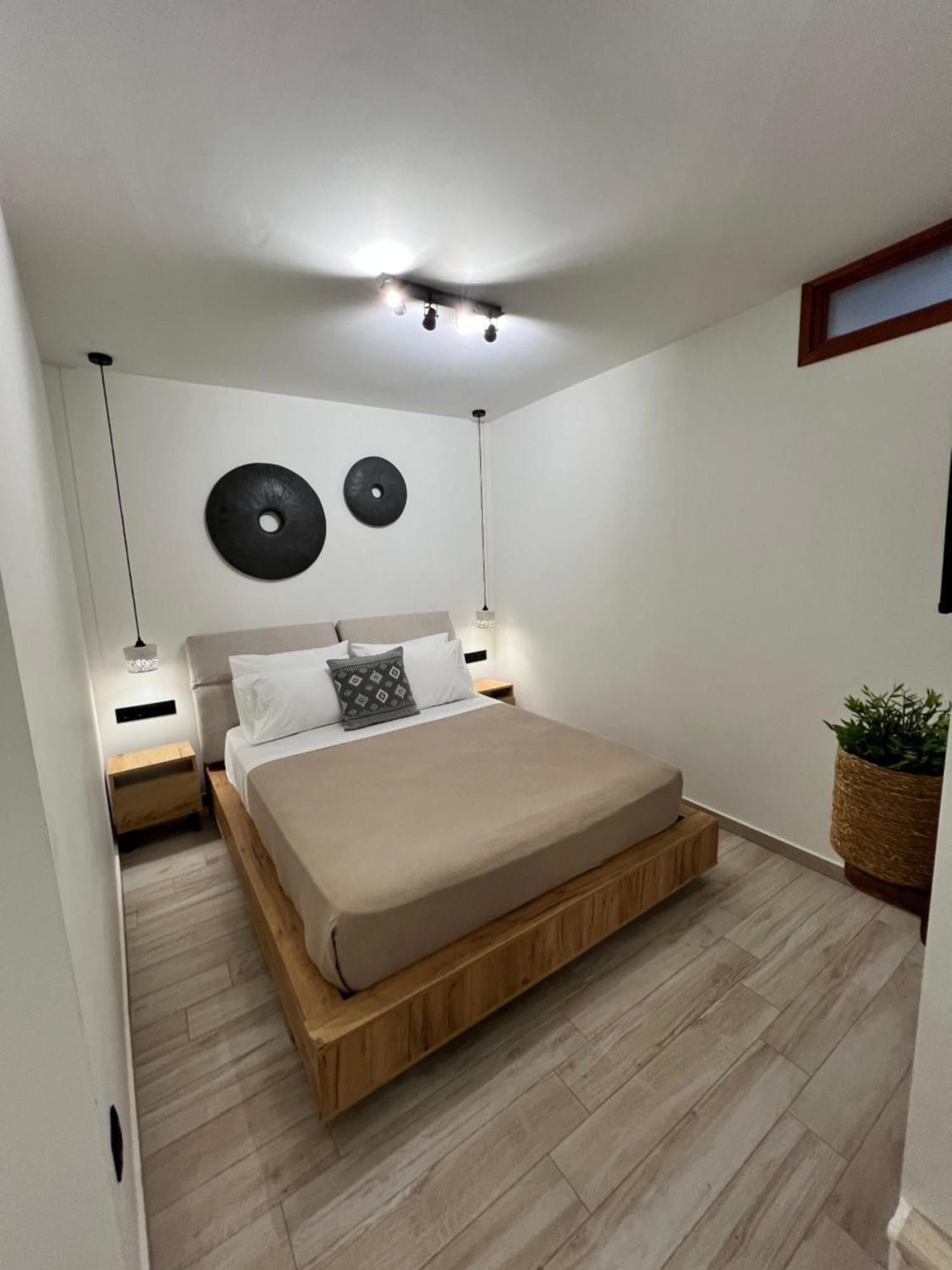 Olea White Villa สเกียธอสทาวน์ ภายนอก รูปภาพ