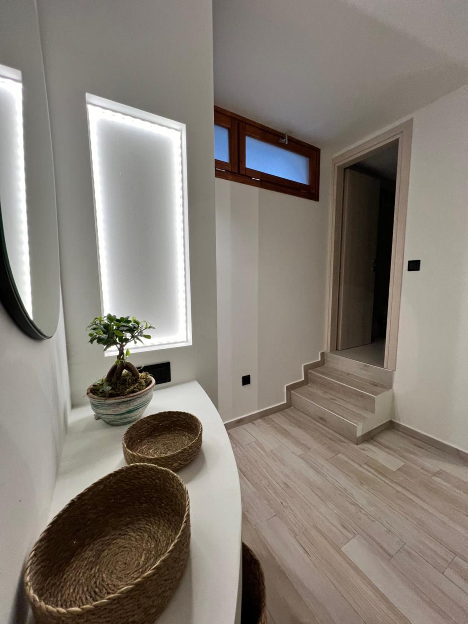 Olea White Villa สเกียธอสทาวน์ ภายนอก รูปภาพ